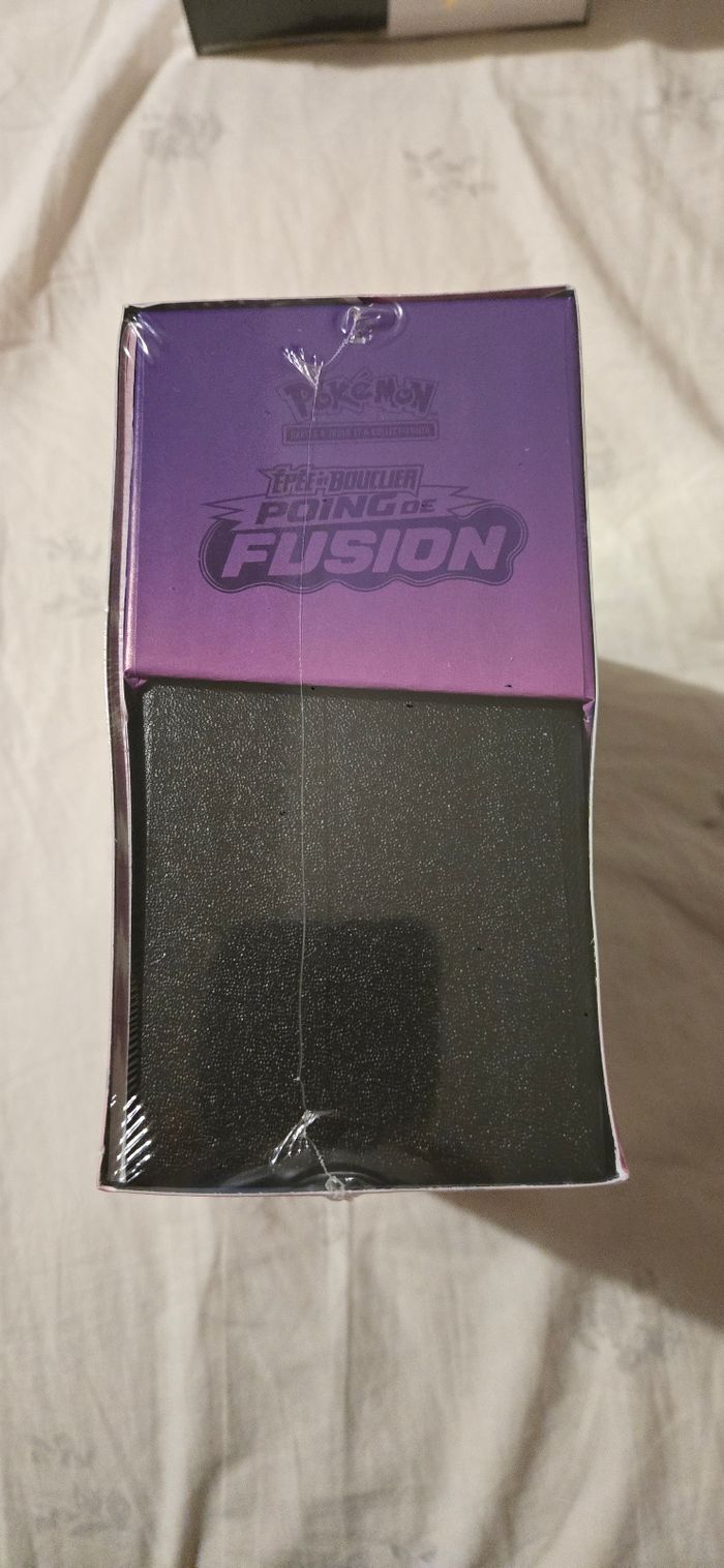 Etb pokémon poing de fusion - photo numéro 3