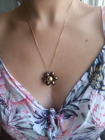 Joli collier fleur et chaîne en acier inoxydable