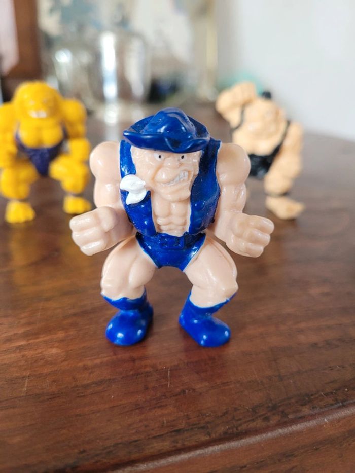 Vends lot de 3 monsters in my pocket Kellogg's 90s - photo numéro 3