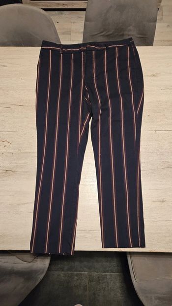 Pantalon bleu foncé à ligne beige/bordeau, Kiabi, 44, nickel