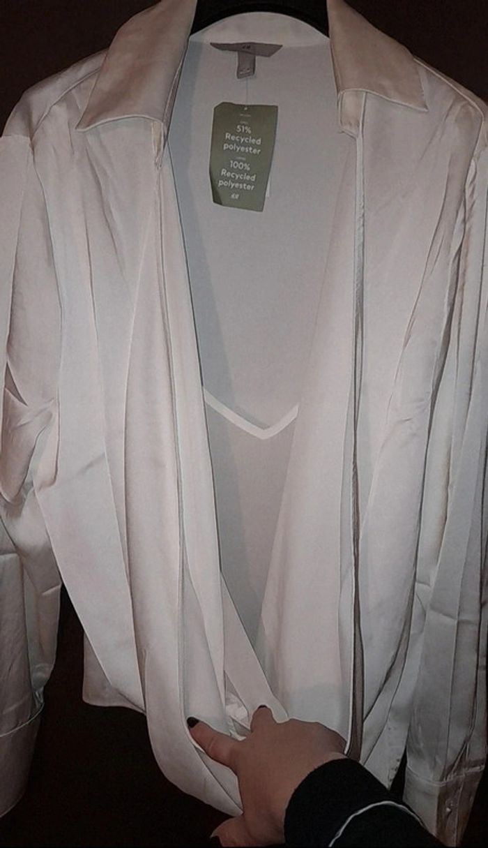 Blouse cache coeur de chez h&m, tzille xl couleur blanc avec débardeur - photo numéro 2
