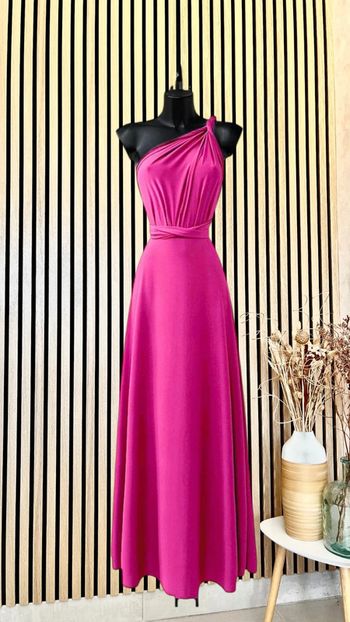 Robe couleur fuchsia rose taille unique dos nu positions multiples