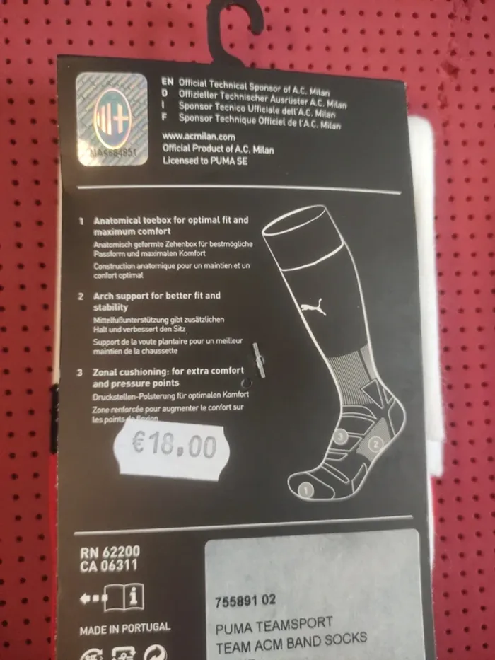 Chaussettes de foot Milan AC, Puma Authentique Officiel taille 31/34, Neuf - photo numéro 9
