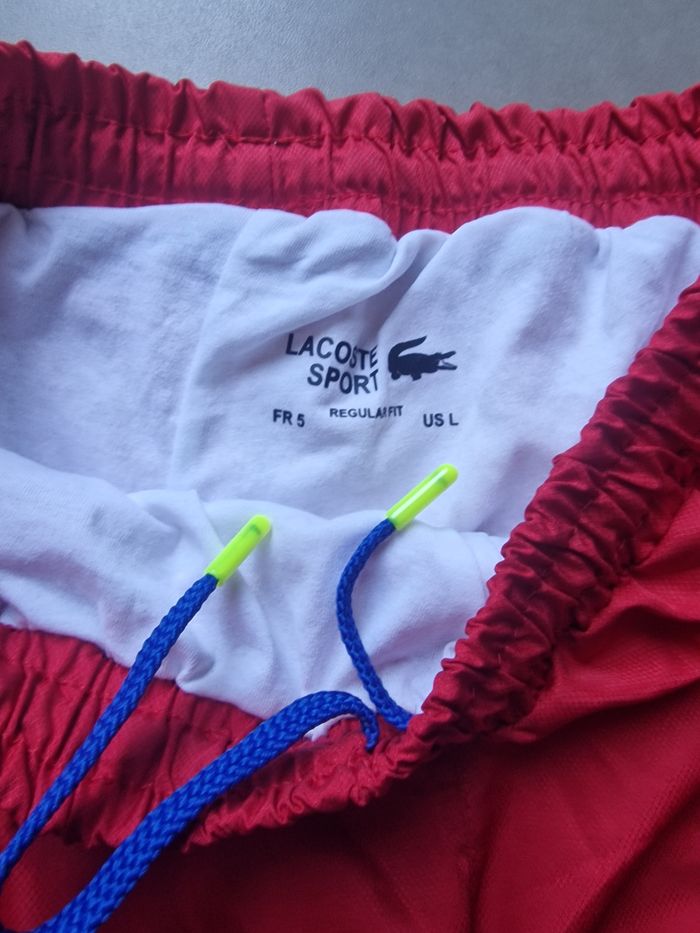 Short lacoste - photo numéro 3