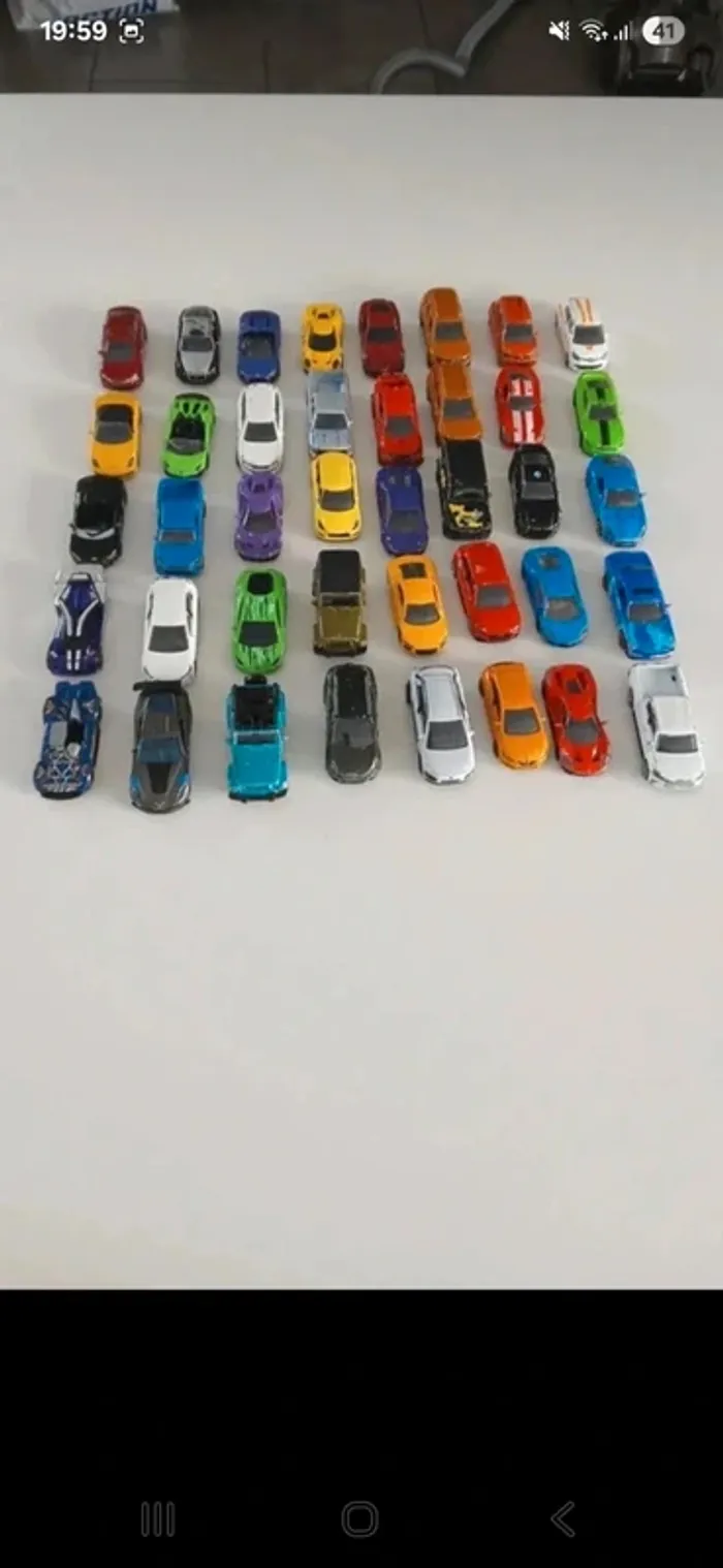 lot de 40 voitures majorette - photo numéro 1