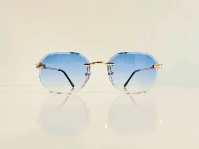 Lunette de soleil mixte percée dorée verres bleus dégradés UV protection catégorie 1 - photo numéro 2