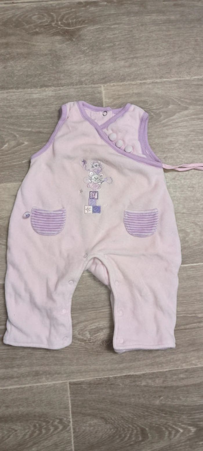 Grenouillère en parfait état