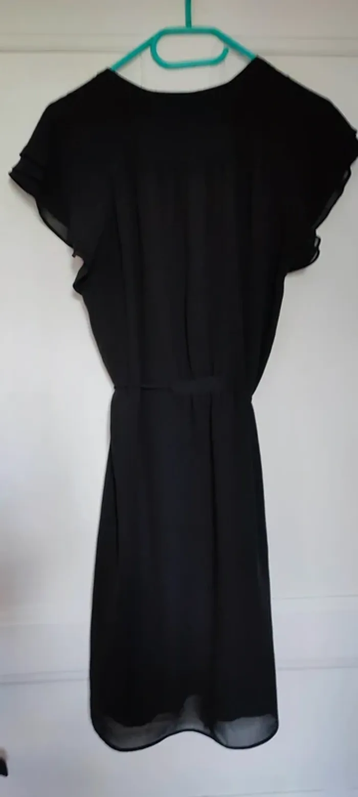 Robe col V - photo numéro 2