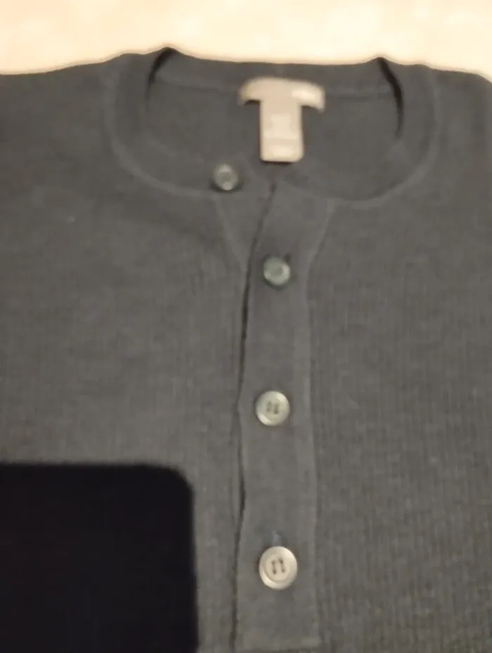 Pull bleu marine à boutons H&M S - photo numéro 4