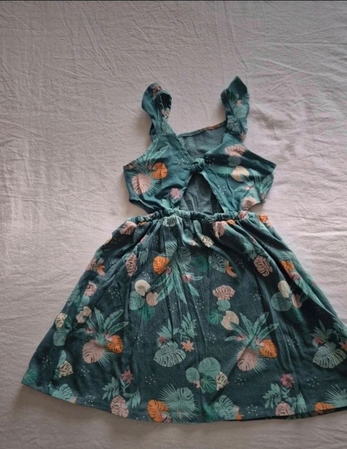 Robe fleurie 10ans Kiabi - photo numéro 2