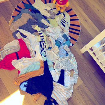 Lot de 21 bodies manche long et 11 bodies manche courtes