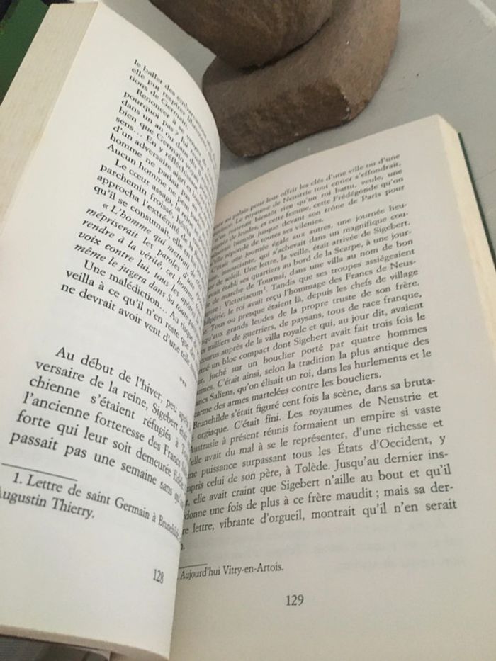 Livre Broché Les larmes de Brunehilde : Tome 2 Les reines pourpres - photo numéro 4