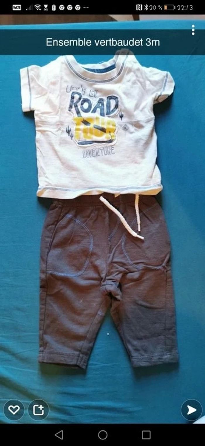 Ensemble vertbaudet T-shirt pantalon