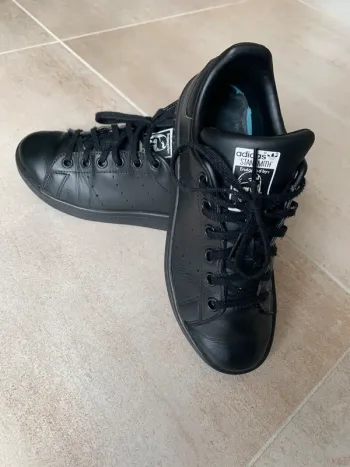Basket Adidas Stan Smith Noire Taille 36