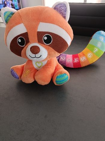 Peluche interactive Noa compte avec moi 