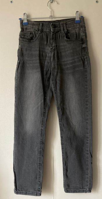 jeans gris taille 9/10 ans