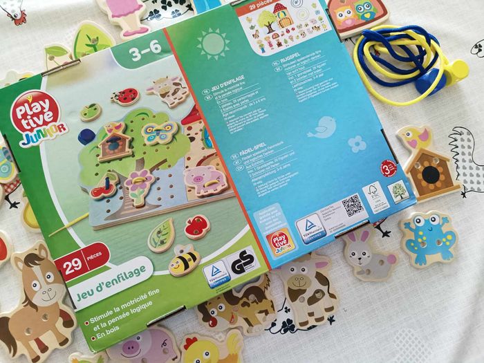 Jeux en bois et d'enfilage - photo numéro 3