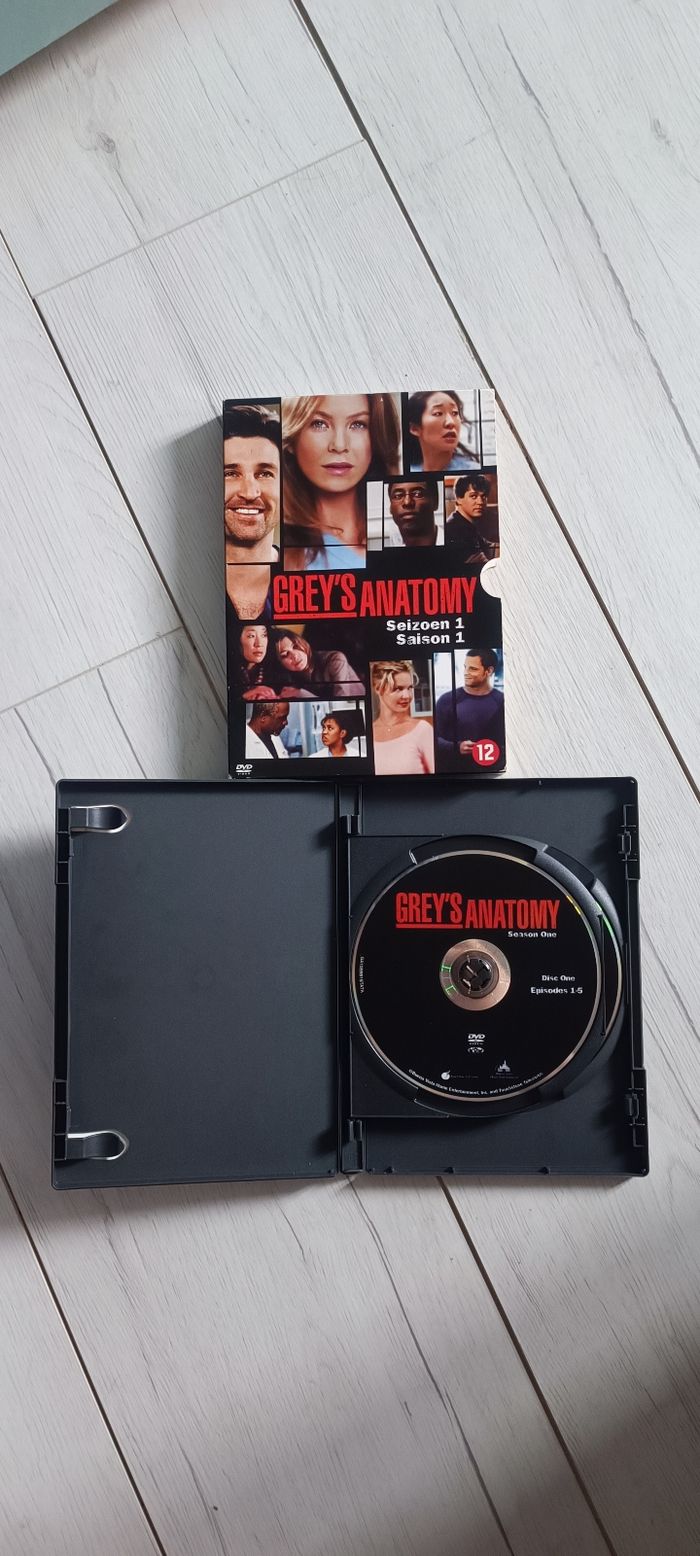 💿 Coffret DVD Grey's anatomy Saison 1 💿 - photo numéro 3