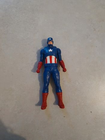 Figurine marvel captain