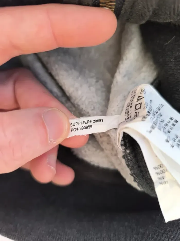 Sweat capuche homme Ralph Lauren zippé taille M gris foncé logo bordeau - tâche javel - photo numéro 15