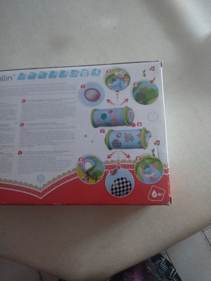 Rouleau Sophie la Girafe. Bébé 6 mois - photo numéro 6