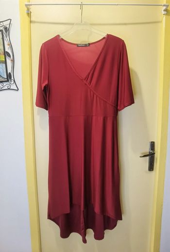 Robe rouge foncé boohoo 42
