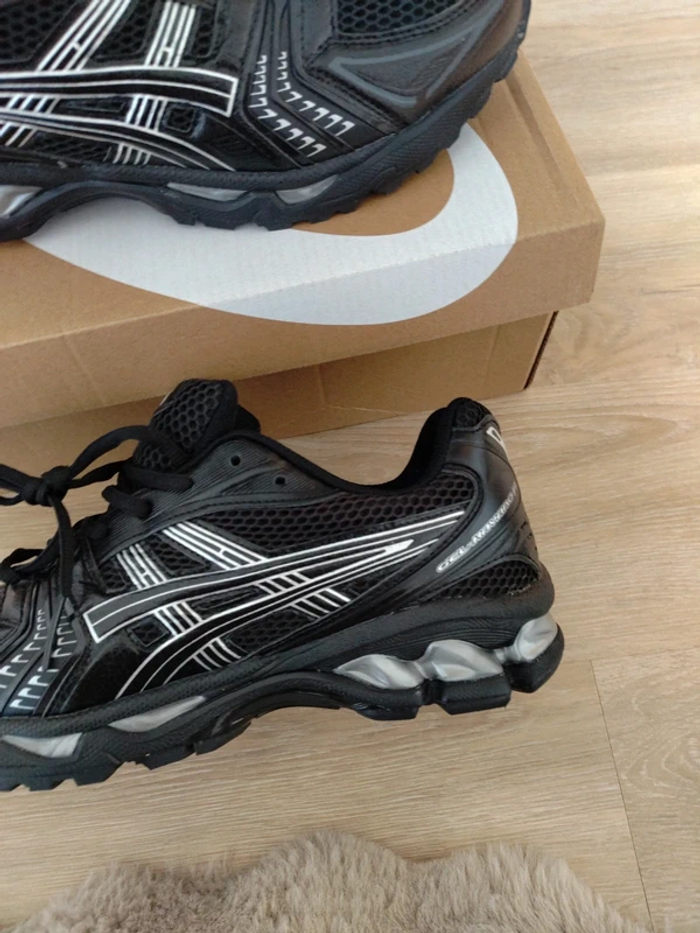 ASICS Gel-Kayano 14 Noir 45 - photo numéro 2