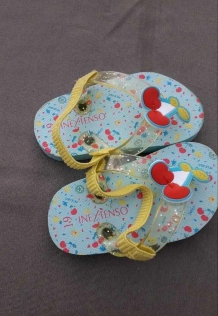 paire tongs bb filles pointure 19 - photo numéro 1