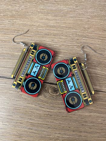 Boucles d oreilles poste cassette audio rétro