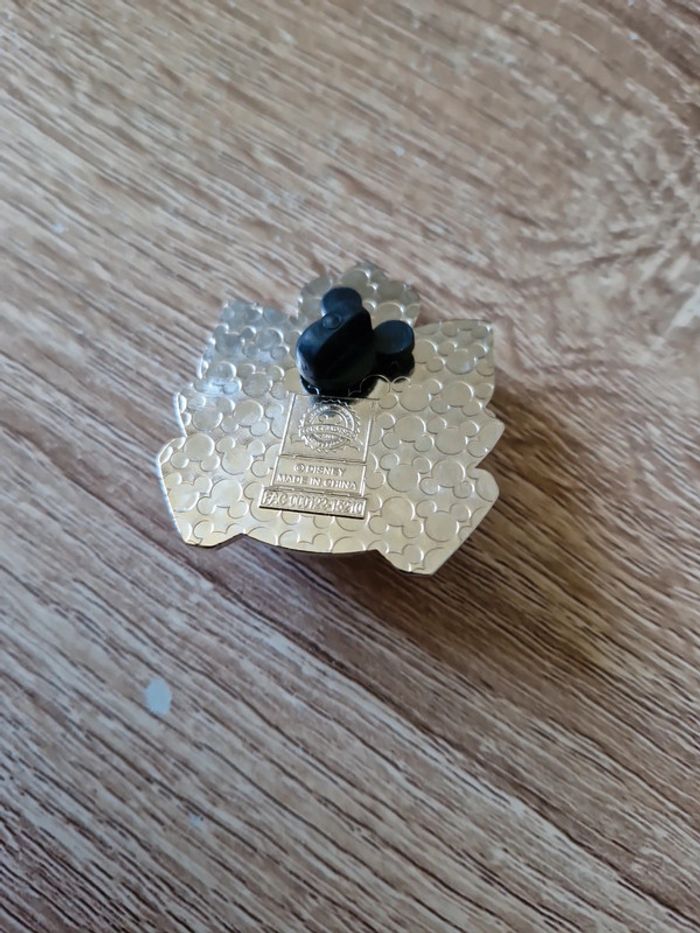 Pin’s disney - photo numéro 2