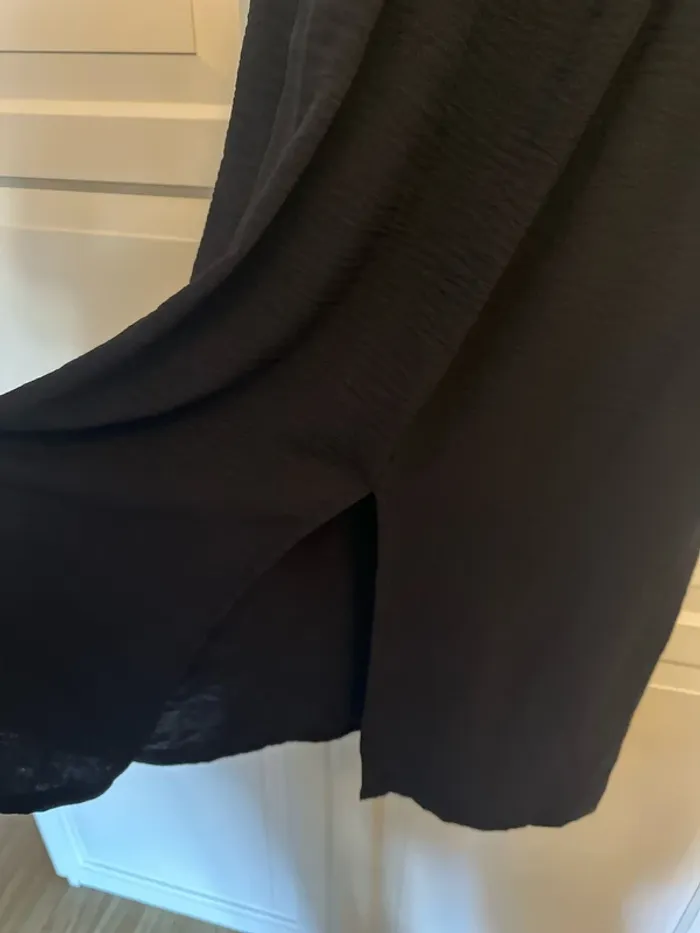 Robe mi-longue noire et blanche - photo numéro 5