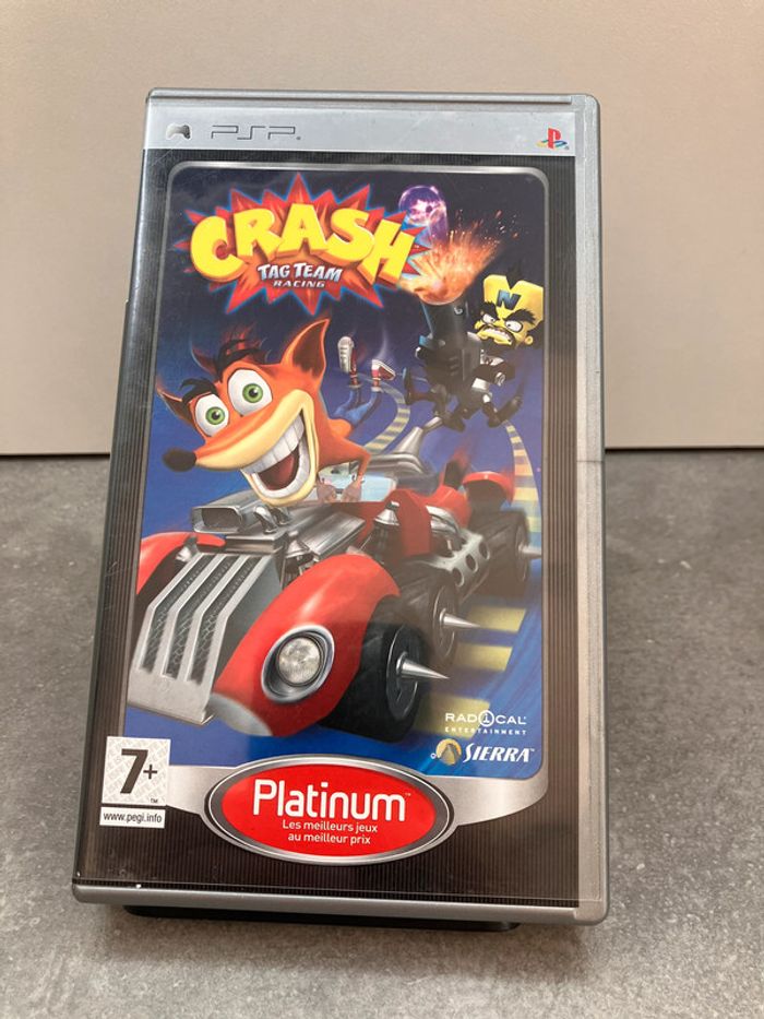 Jeux Psp : Crash Tag Team Racing (J2025426)