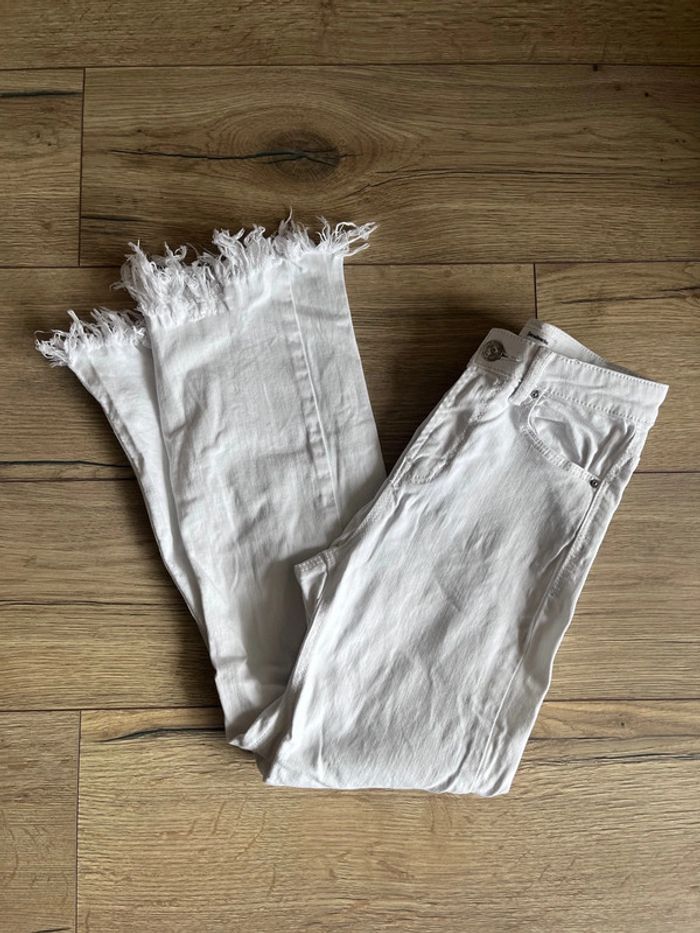 Pantalon blanc coupe flair