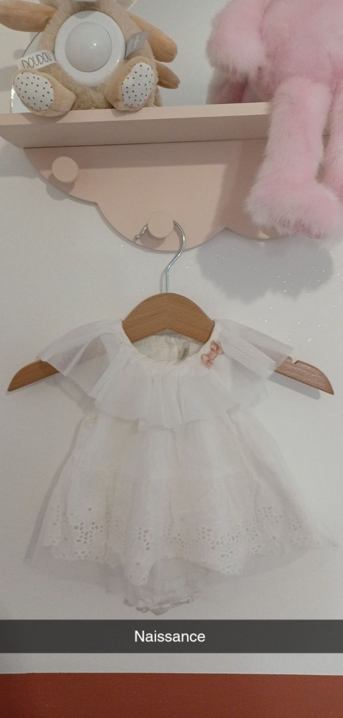 Vêtements 1 mois et 3 mois