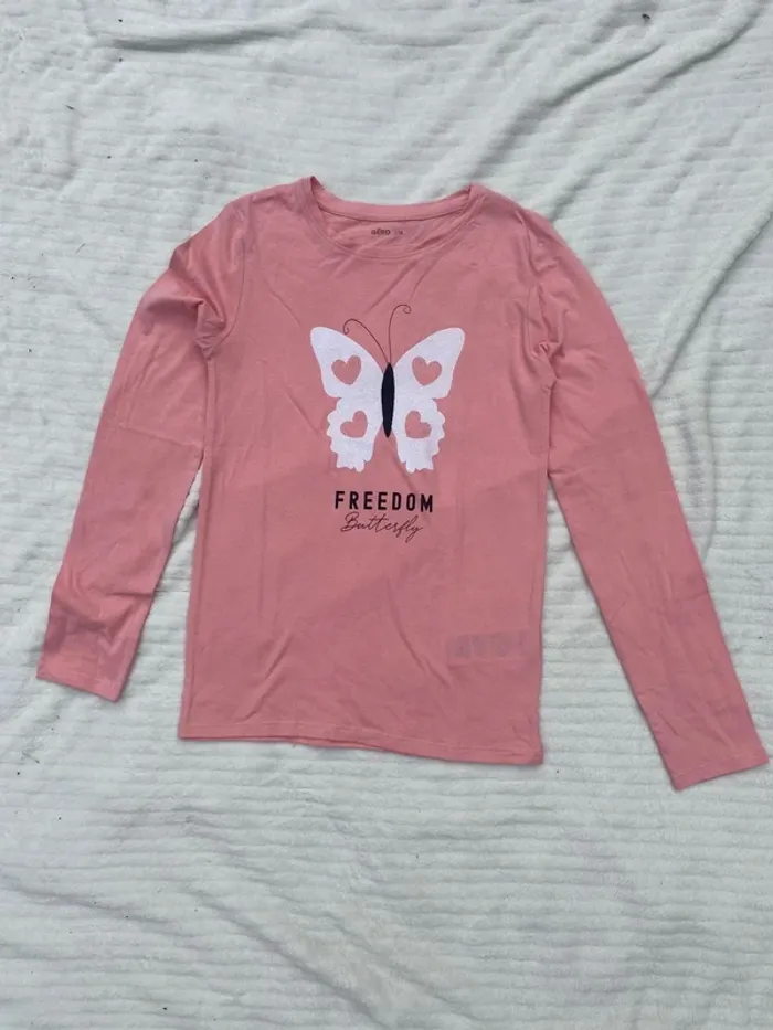T-shirt rose papillon Gémo 12ans