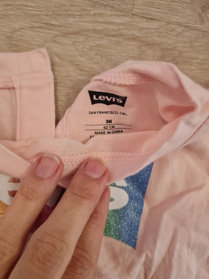 Ensemble Levis - photo numéro 2