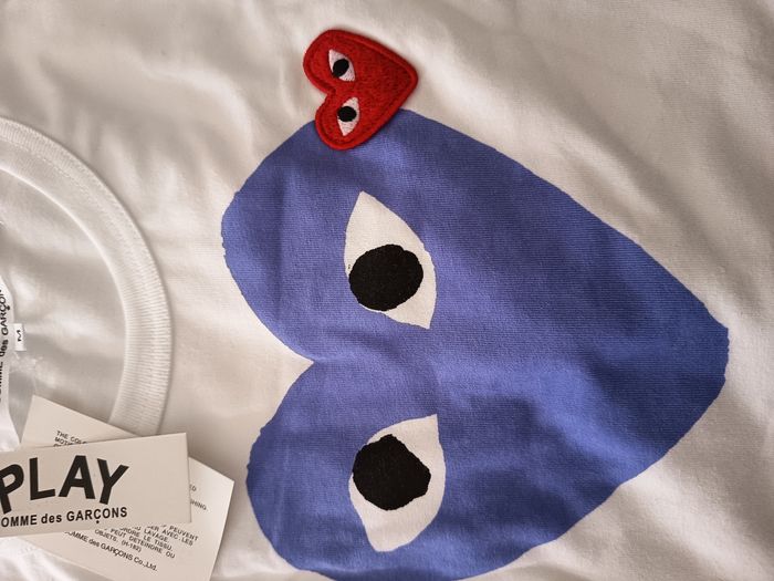 T-shirt comme des garçons. - photo numéro 2