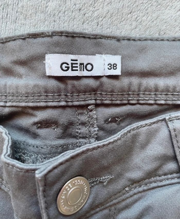 Jean femme, taille 38 - photo numéro 2