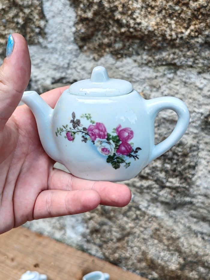 Dinette en porcelaine service à thé - photo numéro 5