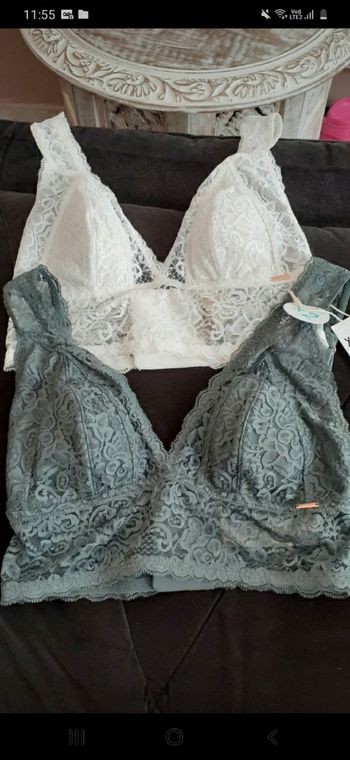 Lot de 2 soutiens gorge neufs Dorina