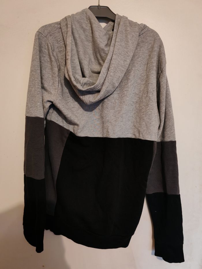 Pull Adidas et pull ellesse taille 13-14 ans - photo numéro 2