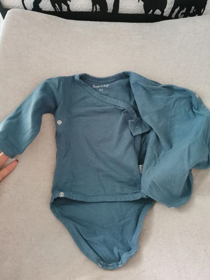 Body bébé - photo numéro 2