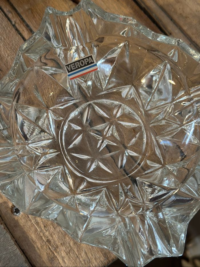 Cendrier en verre neuf - photo numéro 4