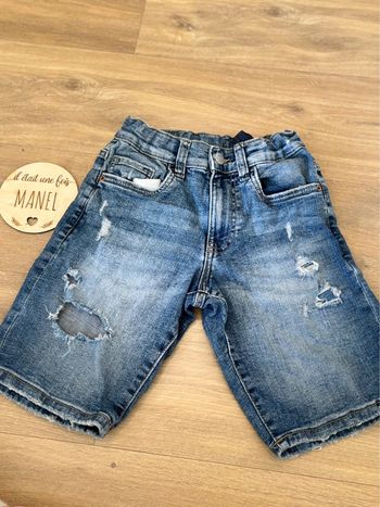 Short Zara à trou