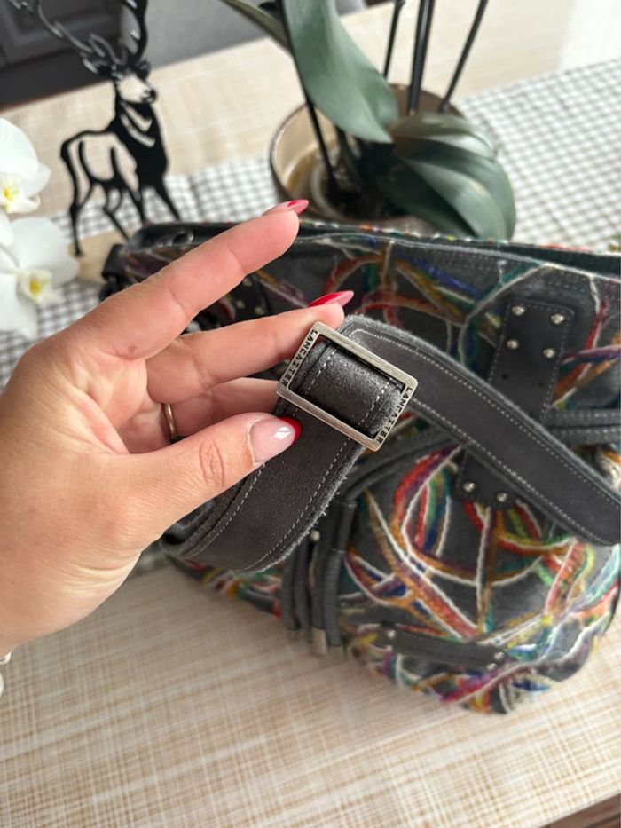 Sac bandoulière Lancaster - brodé multicolore et gris - en très bon état - photo numéro 6