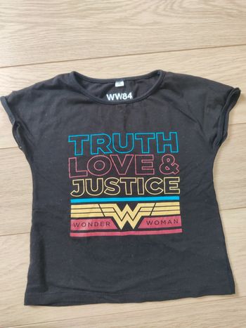 Tee-shirt manches courtes taille 8 ans