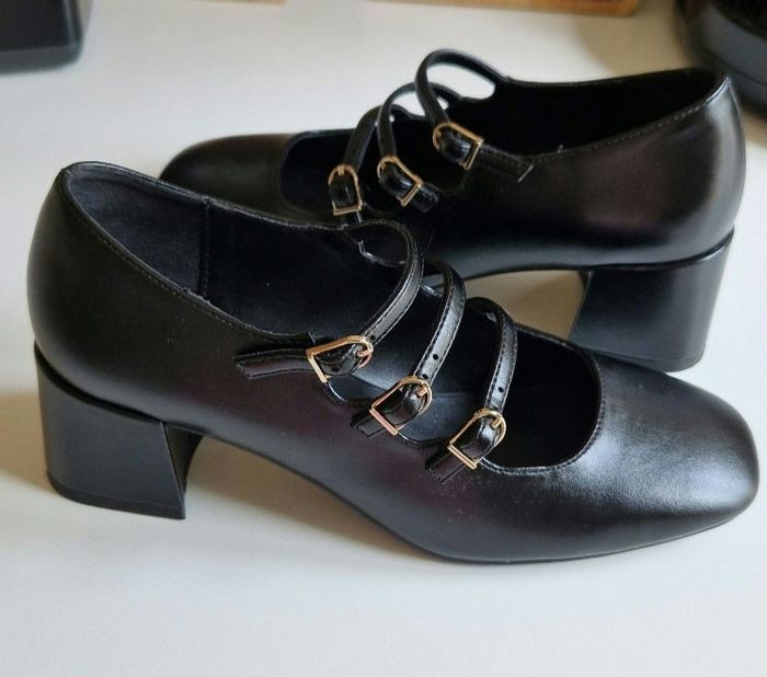 Chaussures Babies Noires taille 38. - photo numéro 5