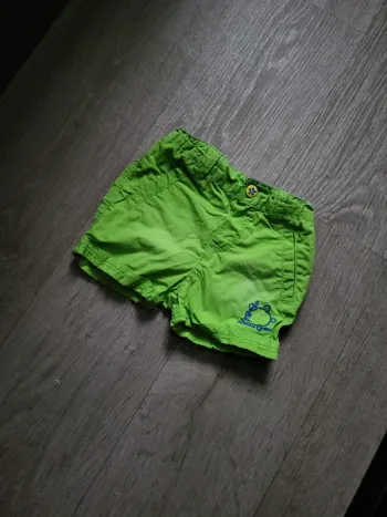 Short 9 mois