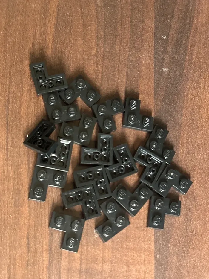 20 Plate Lego 2 x 2 Corner ref 2420 Black - photo numéro 2
