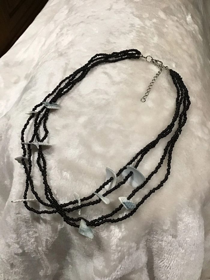 Joli collier quatre rangs - photo numéro 3